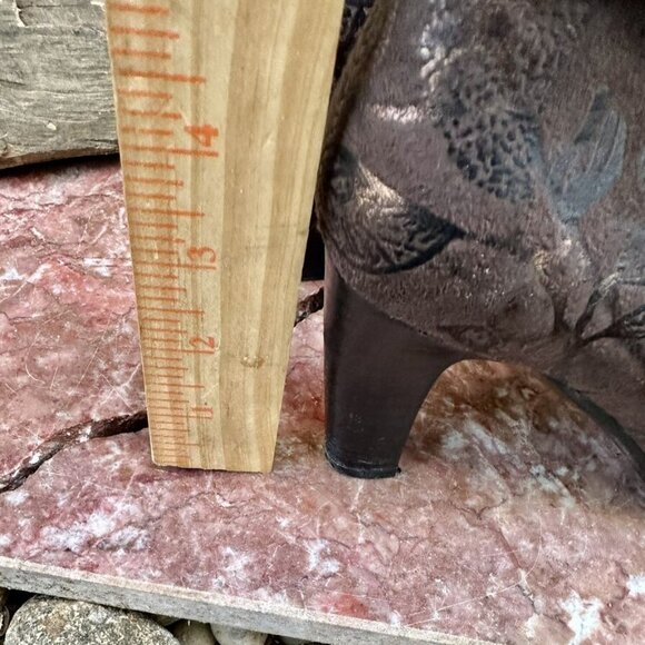 L'Artiste by Spring Step Sz 36/5.5 US Lidia Brown/Gold Embossed Heels Ankle Boot - Picture 8 of 9